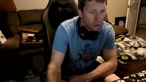 Snapshot of dizzyash chatting on 03-06-26, 01:02 Hansel and Gretle online show from 03-06-26, 01:02