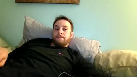 Snapshot of djiscurious chatting on 11-21-25, 06:56 DeeJayBeeHung online show from 11-21-25, 06:56