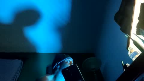 Snapshot of djopenwide chatting on 01-19-25, 10:06 Dj Open Wide online show from 01-19-25, 10:06