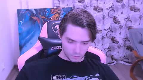 Snapshot of dmitryromanov chatting on 12-01-25, 04:39 Dead A online show from 12-01-25, 04:39