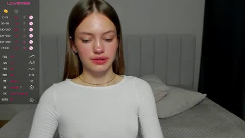 Polly and Kiriko online show from 06-21-26, 05:37