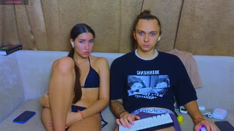 Snapshot of do_u_know_them chatting on 01-25-25, 02:58 Kirahe Mirashe online show from 01-25-25, 02:58