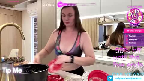 Snapshot of docehot1818 chatting on 02-03-25, 03:38 Ctia But I prefer to be called DOCE online show from 02-03-25, 03:38