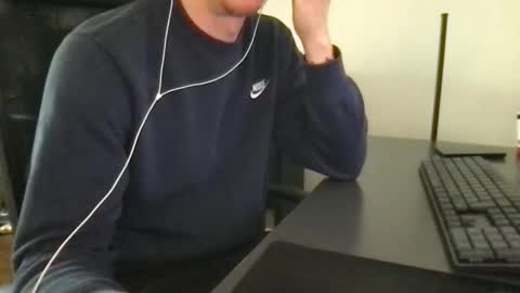 doctor_luv_69 online show from 05-08-26, 08:08