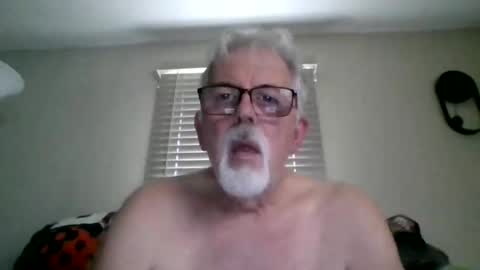 playful online show from 06-05-26, 08:03