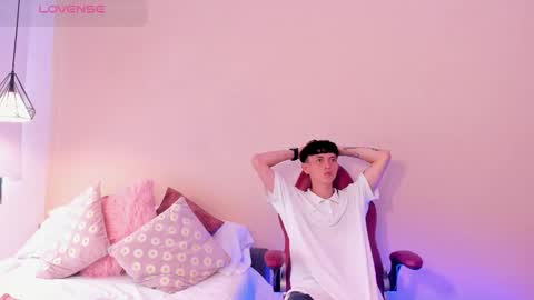 Dodoy Criss online show from 09-14-25, 03:00
