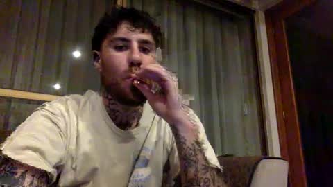 Snapshot of dogboi666 chatting on 01-27-25, 05:58 Dogboi online show from 01-27-25, 05:58