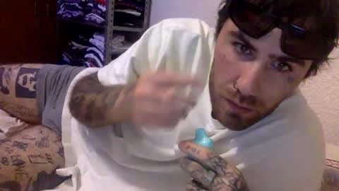 Snapshot of dogboi666 chatting on 11-16-25, 07:47 Dogboi online show from 11-16-25, 07:47