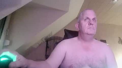 doggy2629 online show from 11-29-25, 08:01