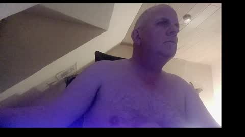 doggy2629 online show from 05-08-26, 08:14