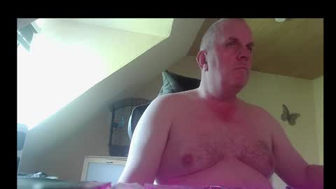 doggy2629 online show from 05-24-26, 08:19