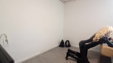 Carolina online show from 09-14-25, 12:26