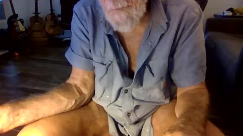 dogluc7 online show from 04-27-26, 09:57