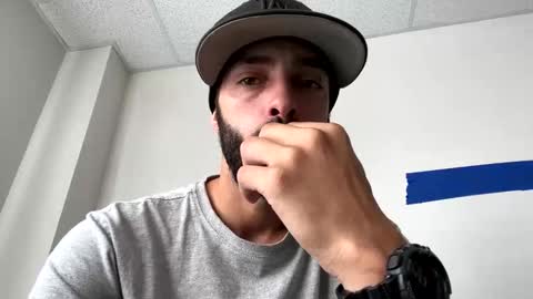 Snapshot of doingmek9 chatting on 10-19-25, 01:12 doingmek9 online show from 10-19-25, 01:12