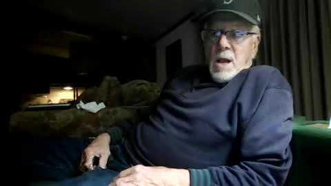 Snapshot of doingmyself69 chatting on 10-30-25, 02:18 doingmyself69 online show from 10-30-25, 02:18