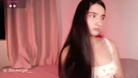 Snapshot of dolceangel__ chatting on 09-18-25, 04:03 Blair online show from 09-18-25, 04:03