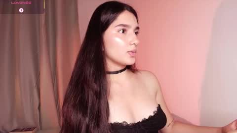 Snapshot of dolceangel__ chatting on 10-06-25, 04:10 Blair online show from 10-06-25, 04:10