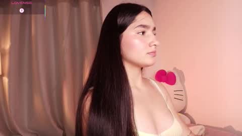 Snapshot of dolceangel__ chatting on 10-11-25, 02:22 Blair online show from 10-11-25, 02:22