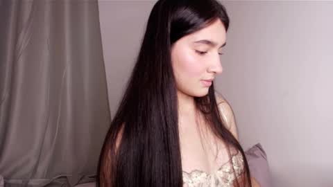 Snapshot of dolceangel__ chatting on 10-20-25, 04:02 Blair online show from 10-20-25, 04:02