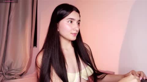 Snapshot of dolceangel__ chatting on 10-27-25, 02:26 Blair online show from 10-27-25, 02:26