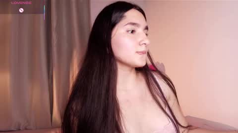 Snapshot of dolceangel__ chatting on 11-07-25, 03:39 Blair online show from 11-07-25, 03:39