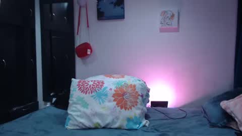 dolceclown_ online show from 09-11-25, 03:28