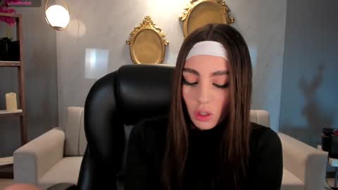 Snapshot of dolcieelliot chatting on 12-09-24, 12:19 Dolcie online show from 12-09-24, 12:19