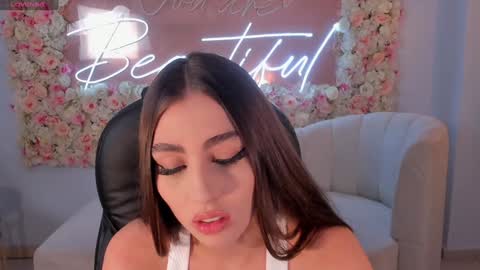 Snapshot of dolcieelliot chatting on 12-16-24, 02:36 Dolcie online show from 12-16-24, 02:36