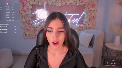 Snapshot of dolcieelliot chatting on 01-07-25, 05:42 Dolcie online show from 01-07-25, 05:42