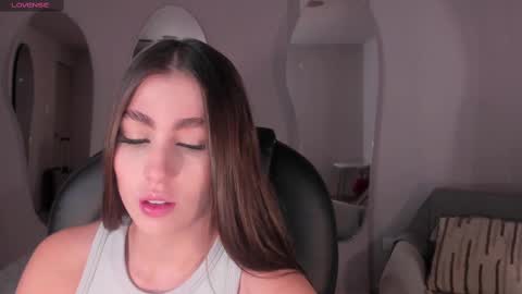 Snapshot of dolcieelliot chatting on 02-16-25, 12:32 Dolcie online show from 02-16-25, 12:32