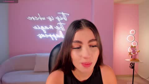 Snapshot of dolcieelliot chatting on 02-25-25, 12:13 Dolcie online show from 02-25-25, 12:13