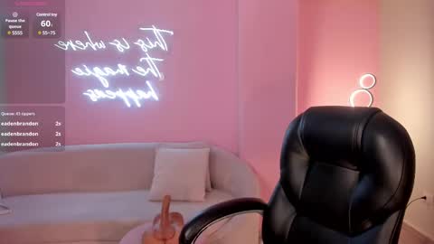Snapshot of dolcieelliot chatting on 02-28-25, 05:59 Dolcie online show from 02-28-25, 05:59