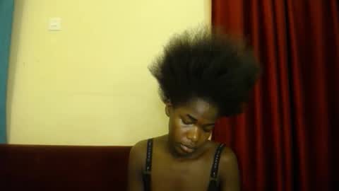 Lina online show from 10-23-25, 01:27