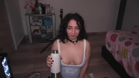 Alice y Ros online show from 10-23-25, 01:54