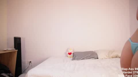 Snapshot of doll4you_ chatting on 04-14-26, 10:21 Alice y Ros online show from 04-14-26, 10:21
