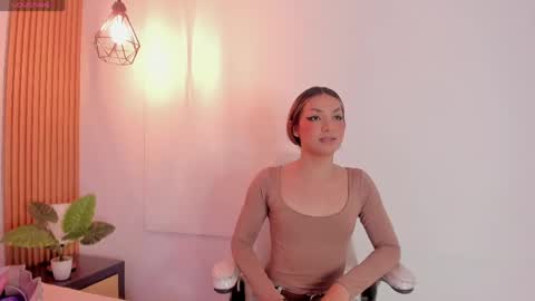 doll_isa_ online show from 04-04-26, 08:28