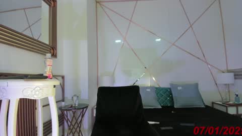 Snapshot of doll_isaa chatting on 01-07-25, 12:41 ISA DOLL online show from 01-07-25, 12:41