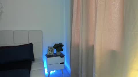 Snapshot of doll_oriana chatting on 04-23-26, 09:50 doll_oriana online show from 04-23-26, 09:50