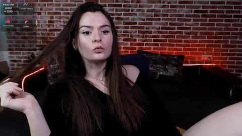 Snapshot of doll_tiffany chatting on 12-02-25, 03:23 Jade online show from 12-02-25, 03:23