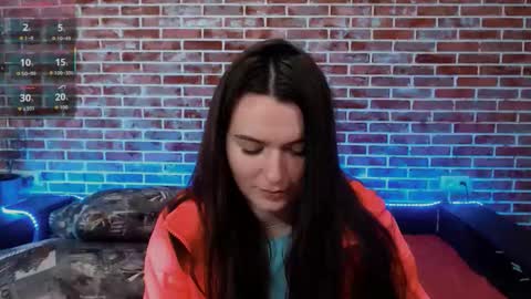 Snapshot of doll_tiffany chatting on 12-22-25, 06:43 Jade online show from 12-22-25, 06:43