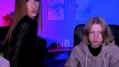 doll_vey online show from 03-18-26, 08:12