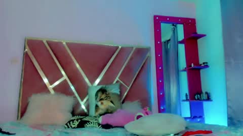 dollcute_latin online show from 05-06-26, 12:52