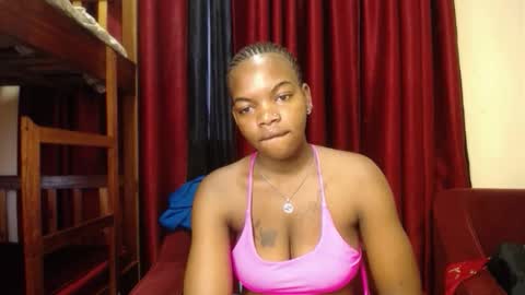 Snapshot of dollface_bella chatting on 10-12-25, 03:11 Bella online show from 10-12-25, 03:11