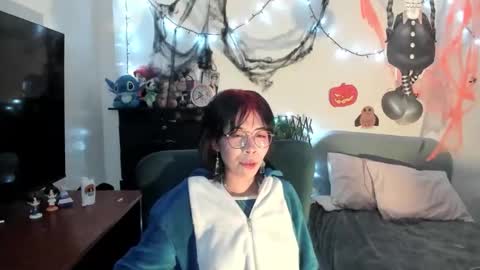 mina online show from 10-26-25, 03:45