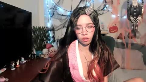 mina online show from 11-01-25, 02:57