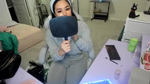 DOLLLFACE online show from 12-05-25, 02:20