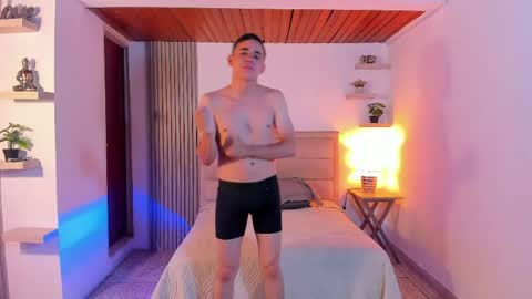 dolls_wallen online show from 05-05-26, 02:41