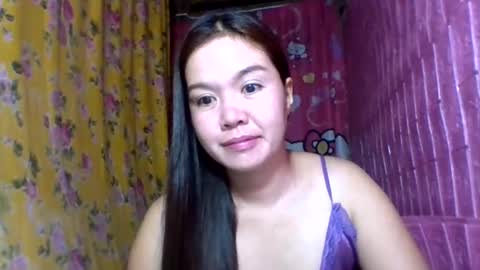 Snapshot of dolly_cute28 chatting on 09-13-25, 08:52 dolly_cute28 online show from 09-13-25, 08:52