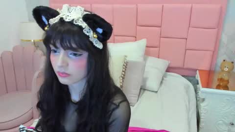 dolly_kitter online show from 12-19-25, 11:17