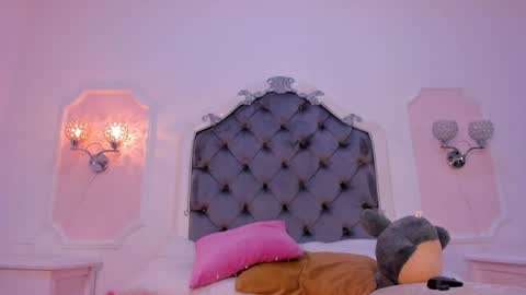 dolly_kitter online show from 04-30-26, 08:57